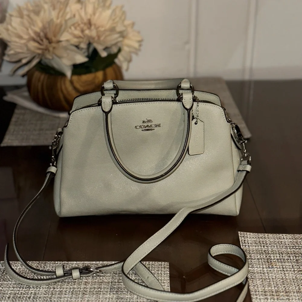 Coach Bag - Picture 4 of 4